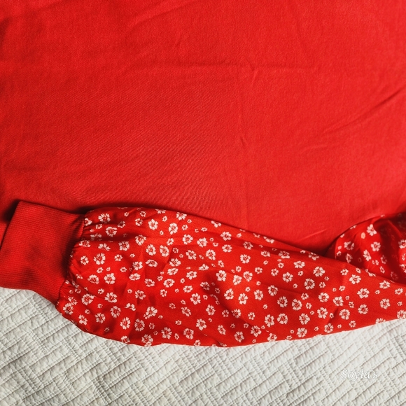 Riley& Rae Women's Top - Picture 2 of 5